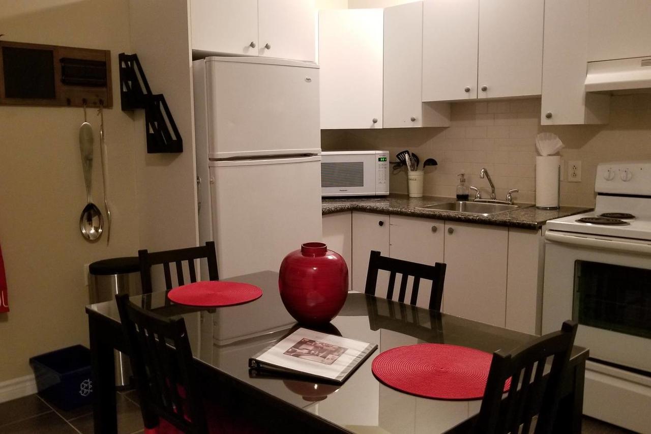 Sweet 2-Bedroom Penthouse Apartment By Amazing Property Rentals Gatineau Exteriér fotografie